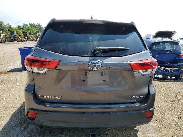  TOYOTA HIGHLANDER 2017 Сірий