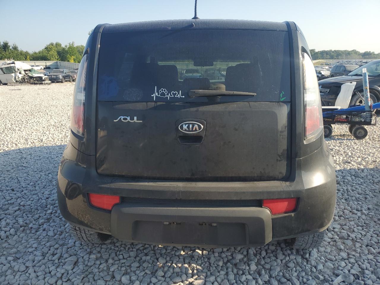 2011 Kia Soul + VIN: KNDJT2A29B7258213 Lot: 64941924