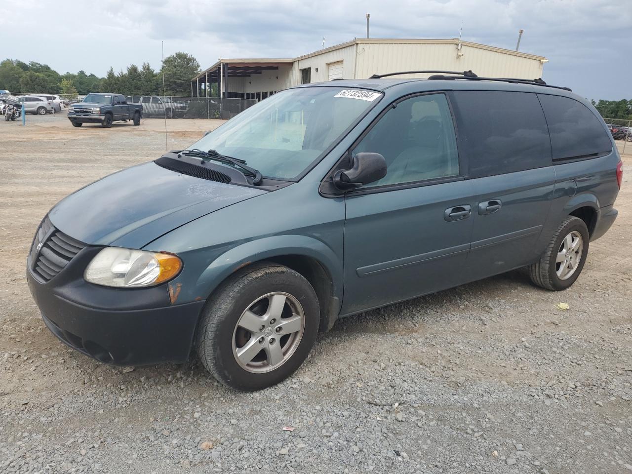 2005 Dodge Grand Caravan Sxt VIN: 2D4GP44L25R172276 Lot: 62732594