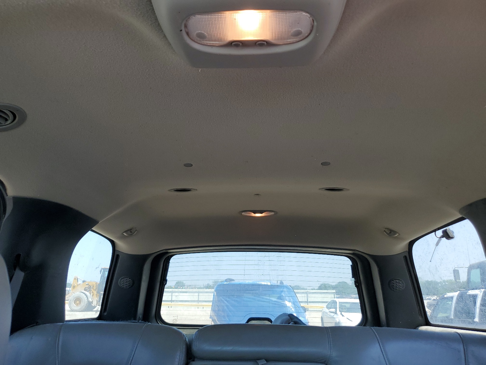 1GNEK13T4YJ198560 2000 Chevrolet Tahoe K1500