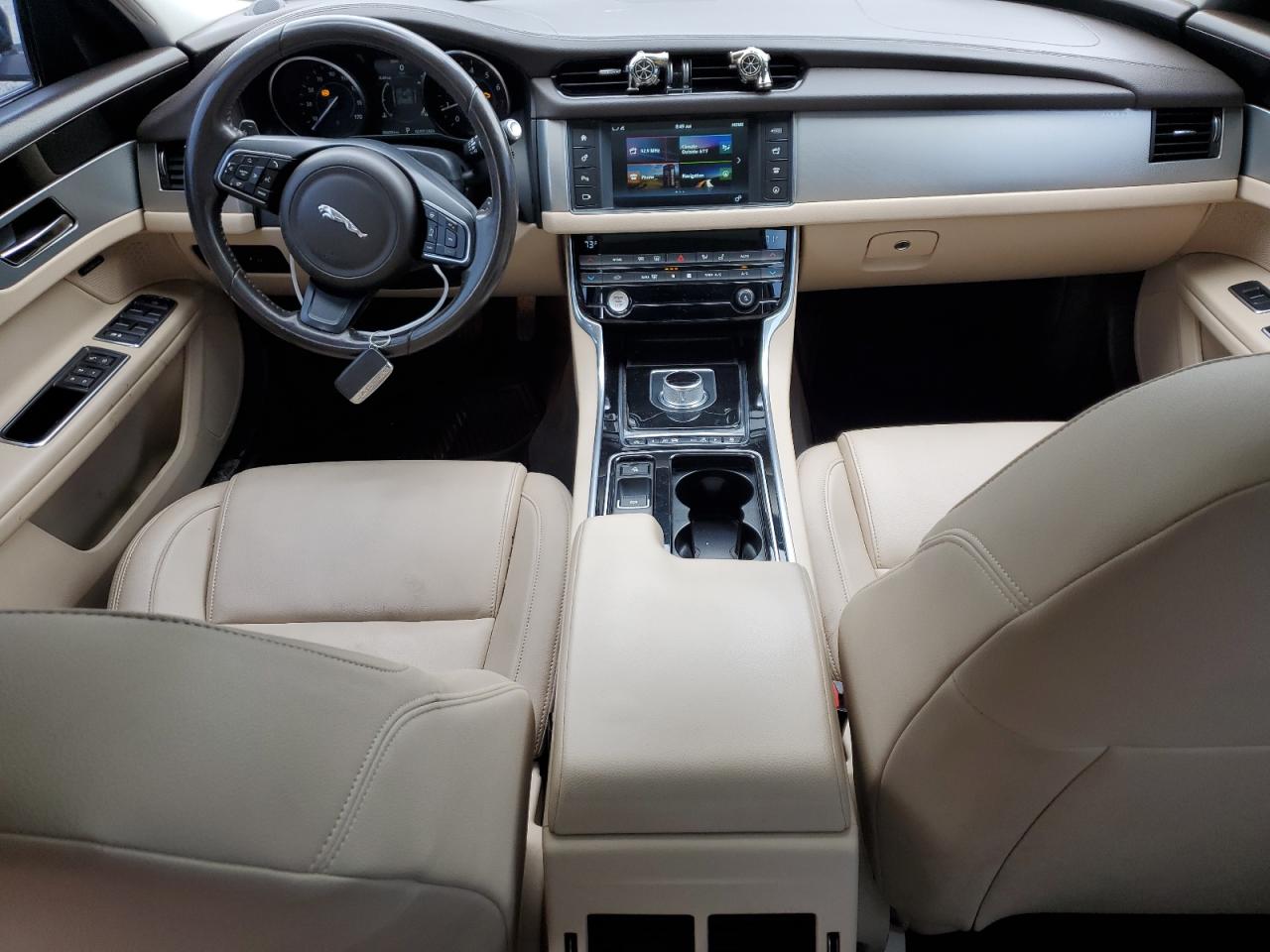 2016 Jaguar Xf Premium VIN: SAJBJ4BV9GCY20951 Lot: 60741074