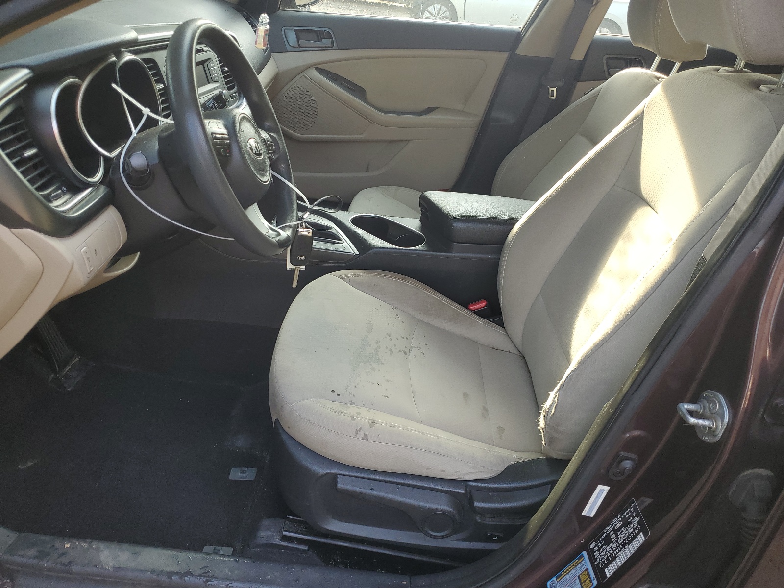 5XXGM4A77EG303983 2014 Kia Optima Lx