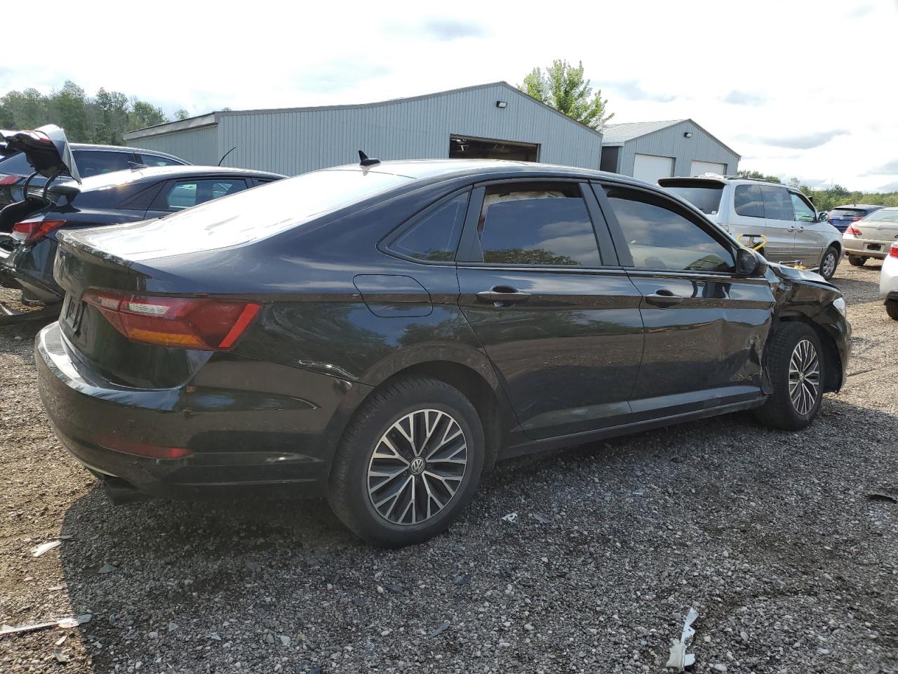 2019 Volkswagen Jetta - Image 3