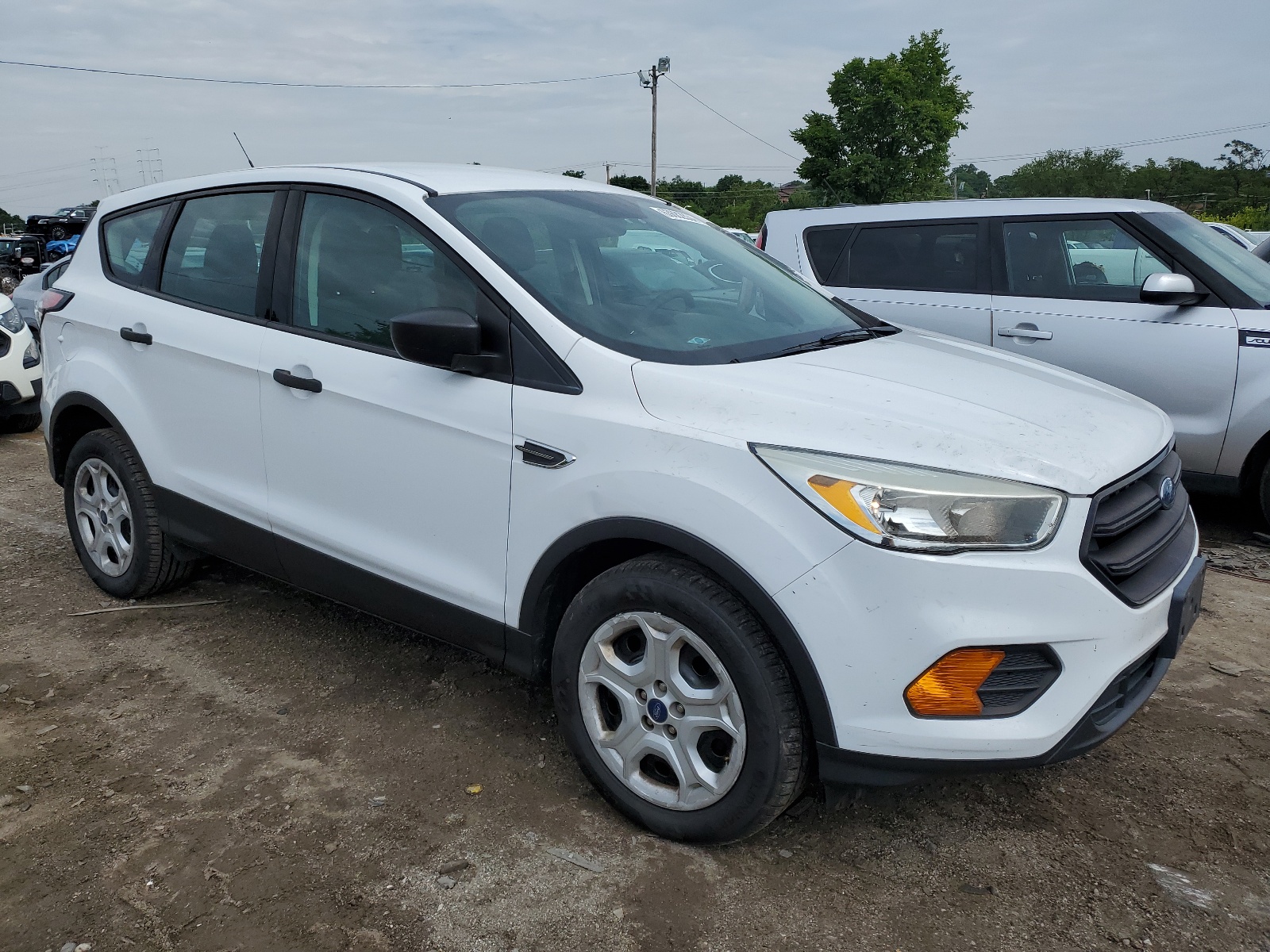 2017 Ford Escape S vin: 1FMCU0F72HUB85352