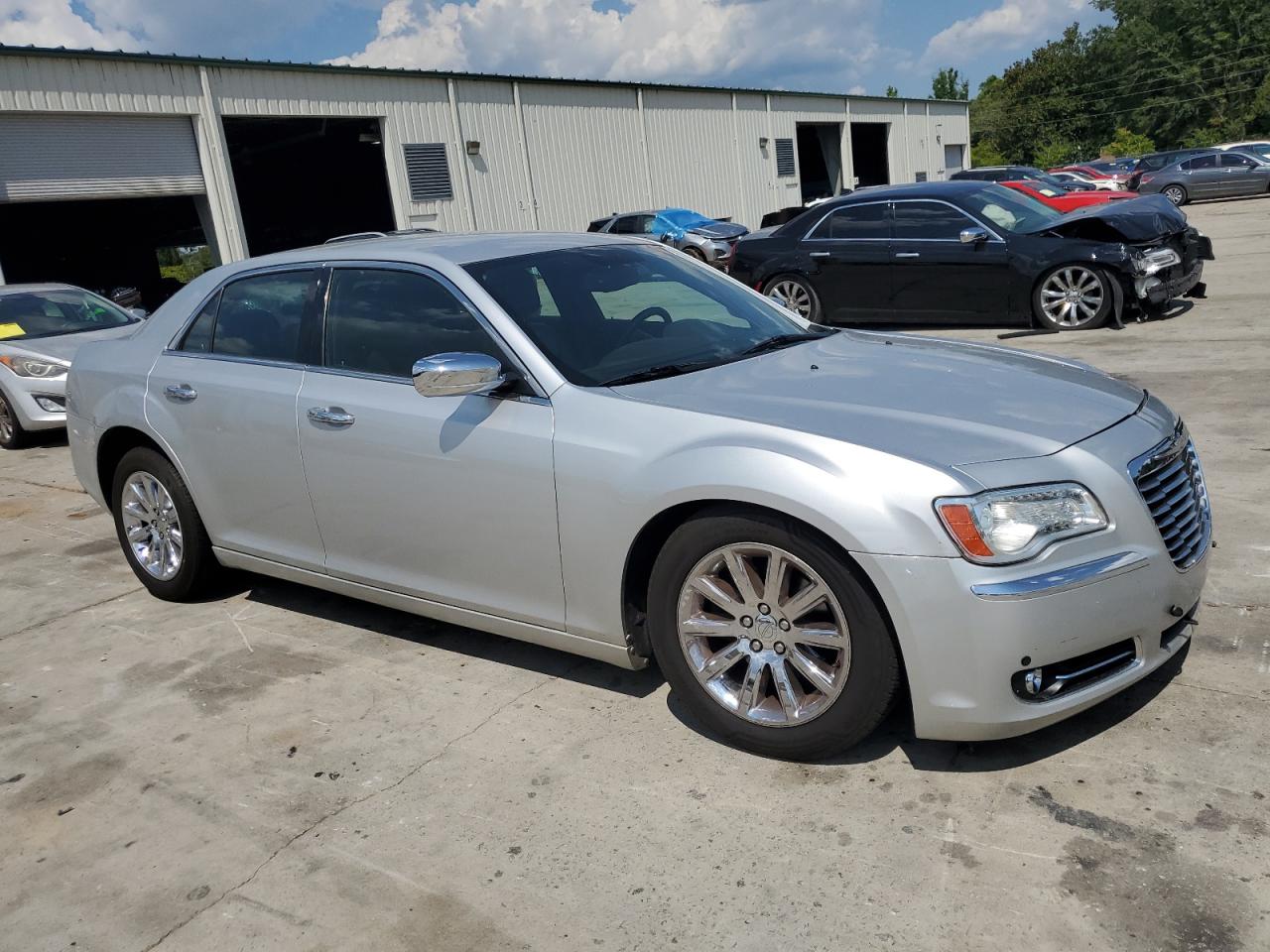 2012 Chrysler 300 - Image 4