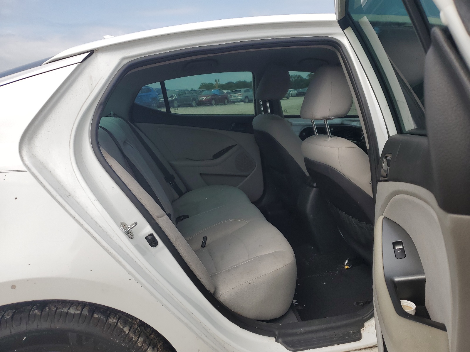 5XXGM4A76EG275240 2014 Kia Optima Lx