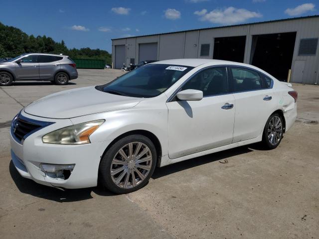 Sedans NISSAN ALTIMA 2013 White