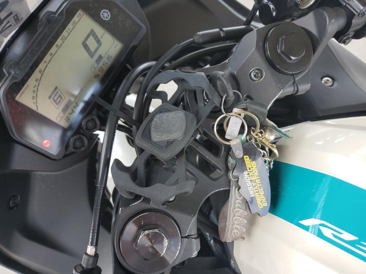 2024 Yamaha Yzfr3 A VIN: MH3RH18Y9RK016619 Lot: 65185564
