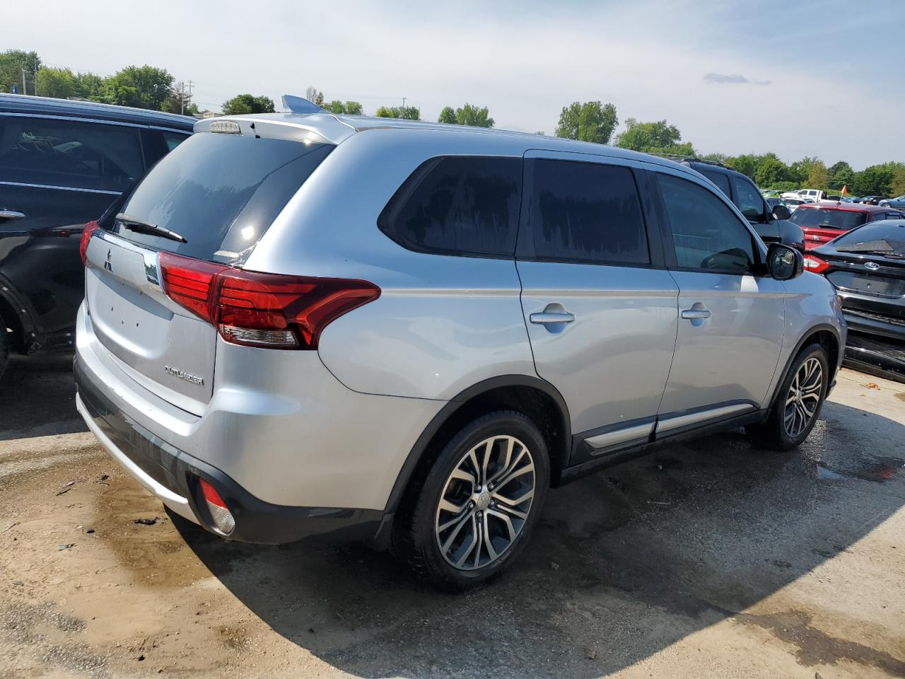 2017 Mitsubishi Outlander Es VIN: JA4AZ2A32HZ051662 Lot: 63078494