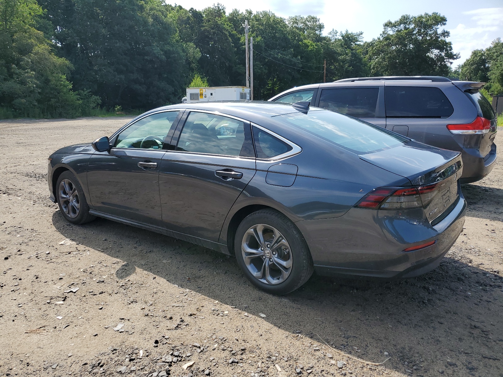 2024 Honda Accord Ex vin: 1HGCY1F37RA060055