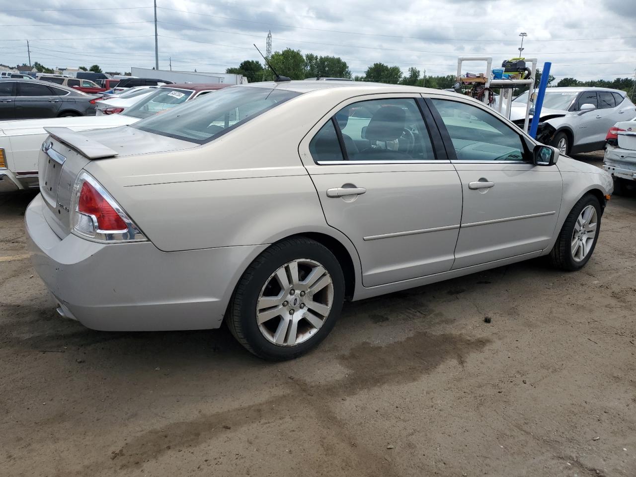 2009 Ford Fusion - Image 3