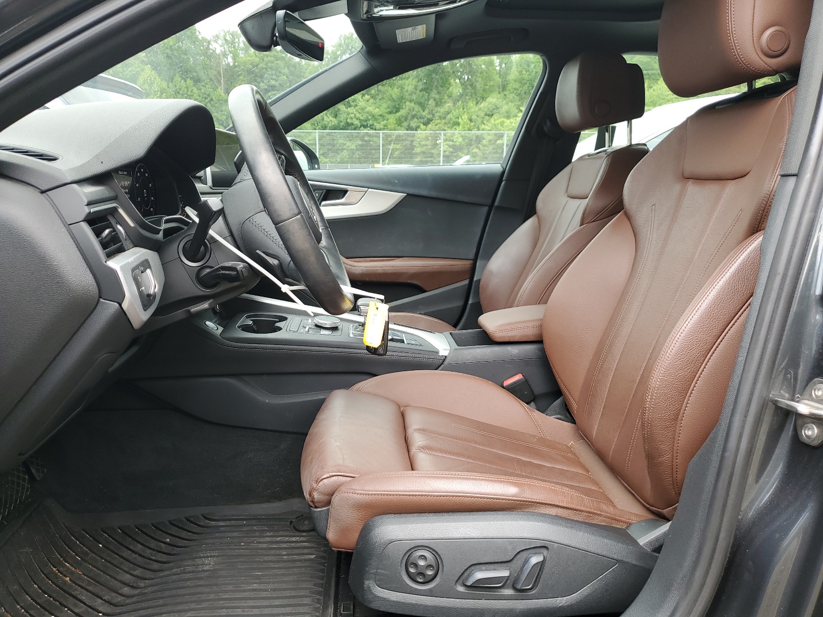 WAUENAF45KN020559 2019 Audi A4 Premium Plus