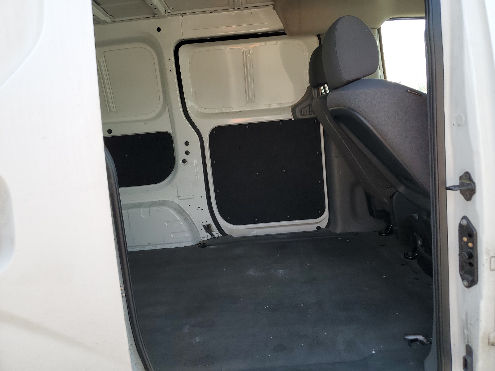 3N6CM0KN1GK696345 2016 Nissan Nv200 2.5S