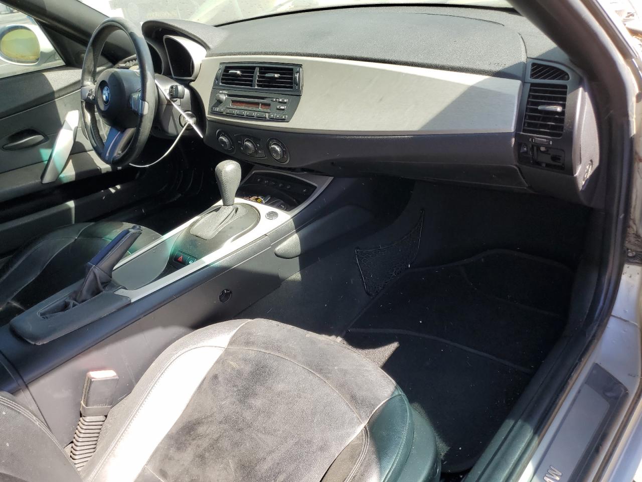 2005 BMW Z4 2.5 VIN: 4USBT33505LS53974 Lot: 65281644