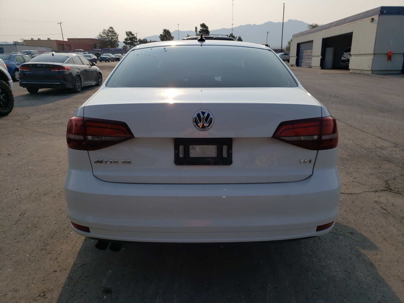 3VWDB7AJ9HM374172 2017 Volkswagen Jetta Se