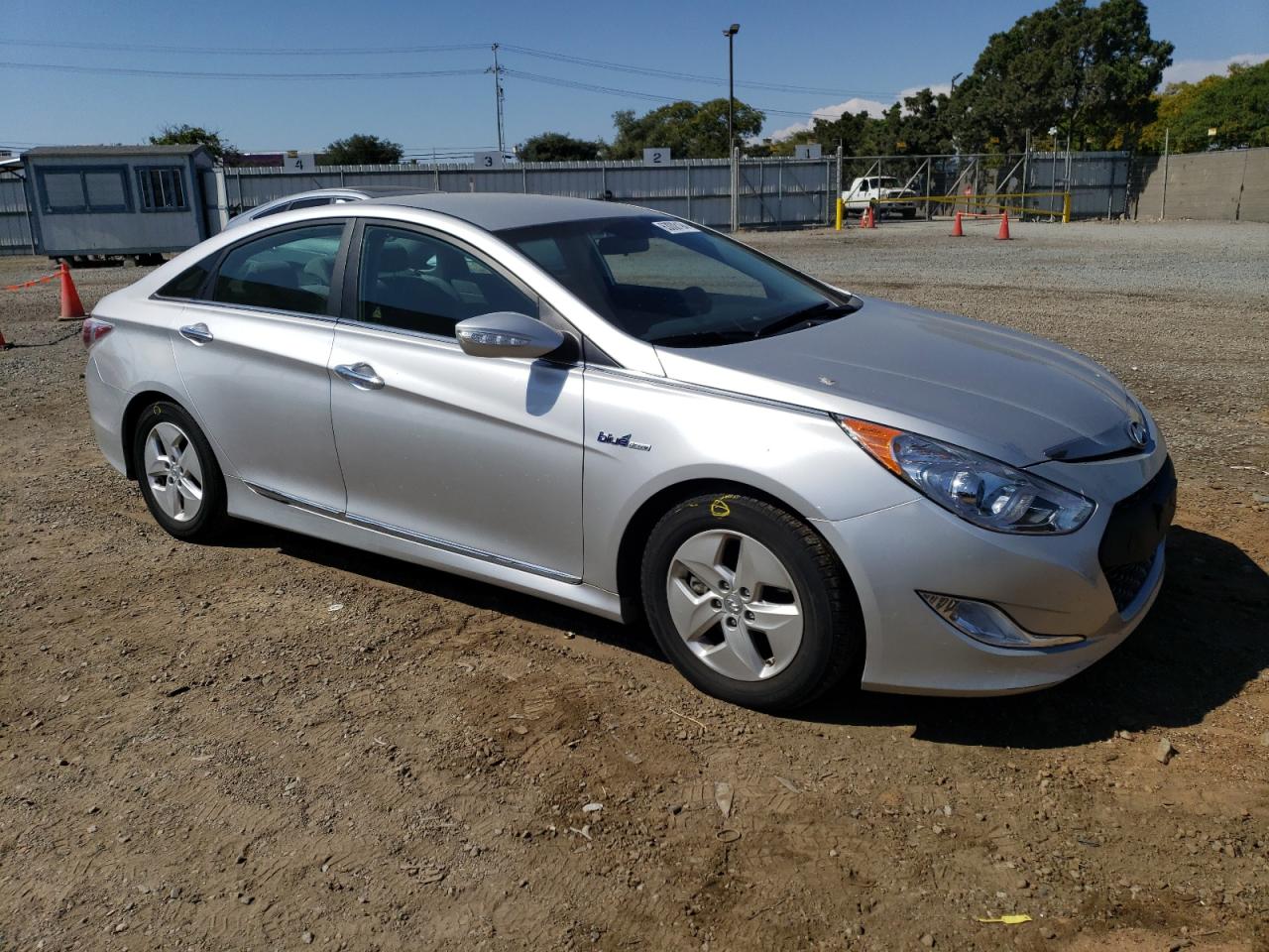 2011 Hyundai Sonata Hybrid VIN: KMHEC4A4XBA004927 Lot: 63008194