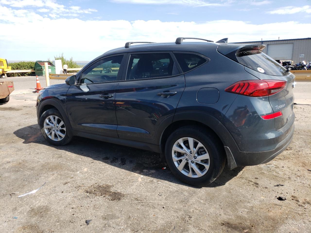 2021 Hyundai Tucson - Image 2