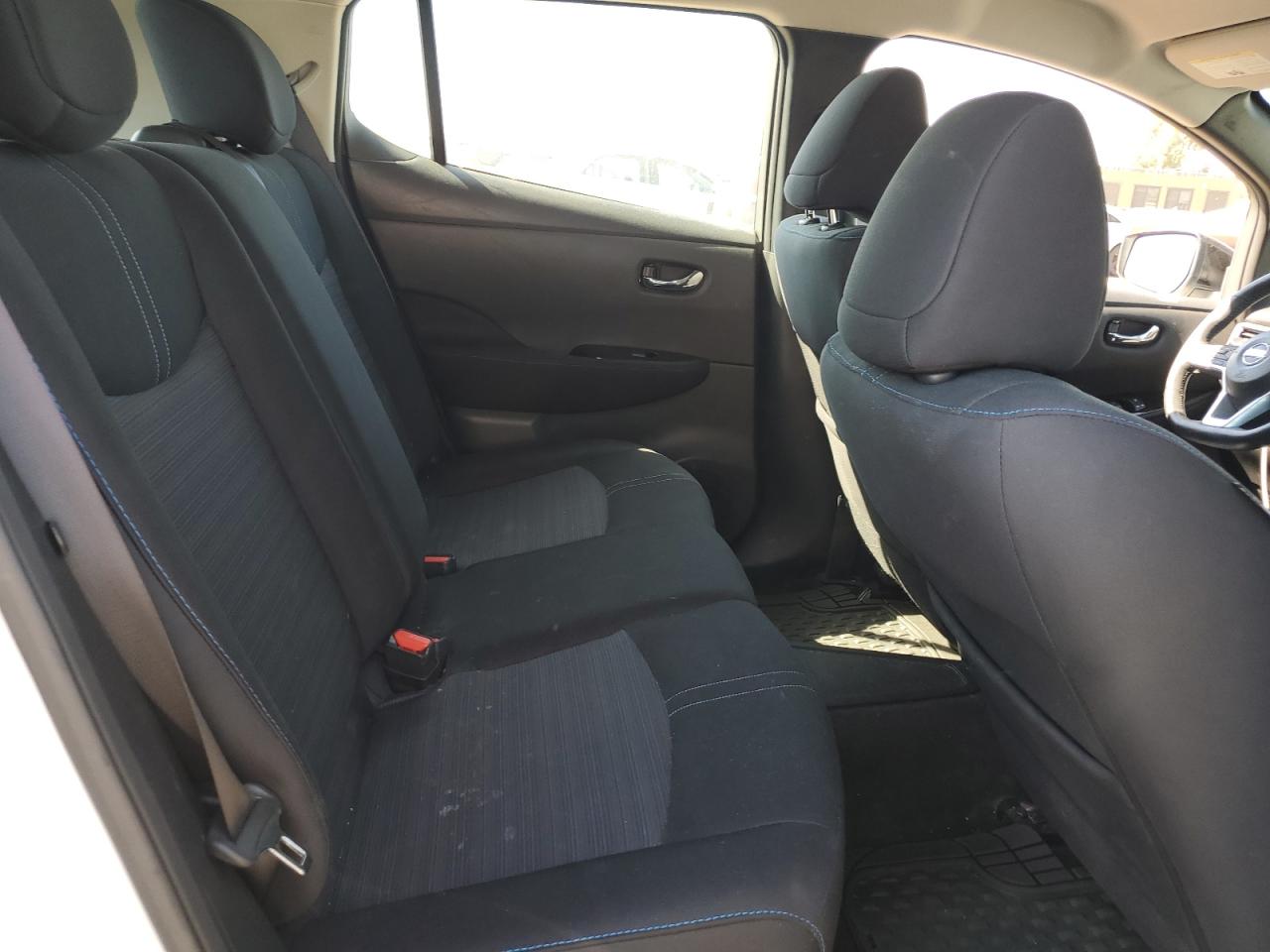 2018 Nissan Leaf S VIN: 1N4AZ1CP0JC301396 Lot: 63300314