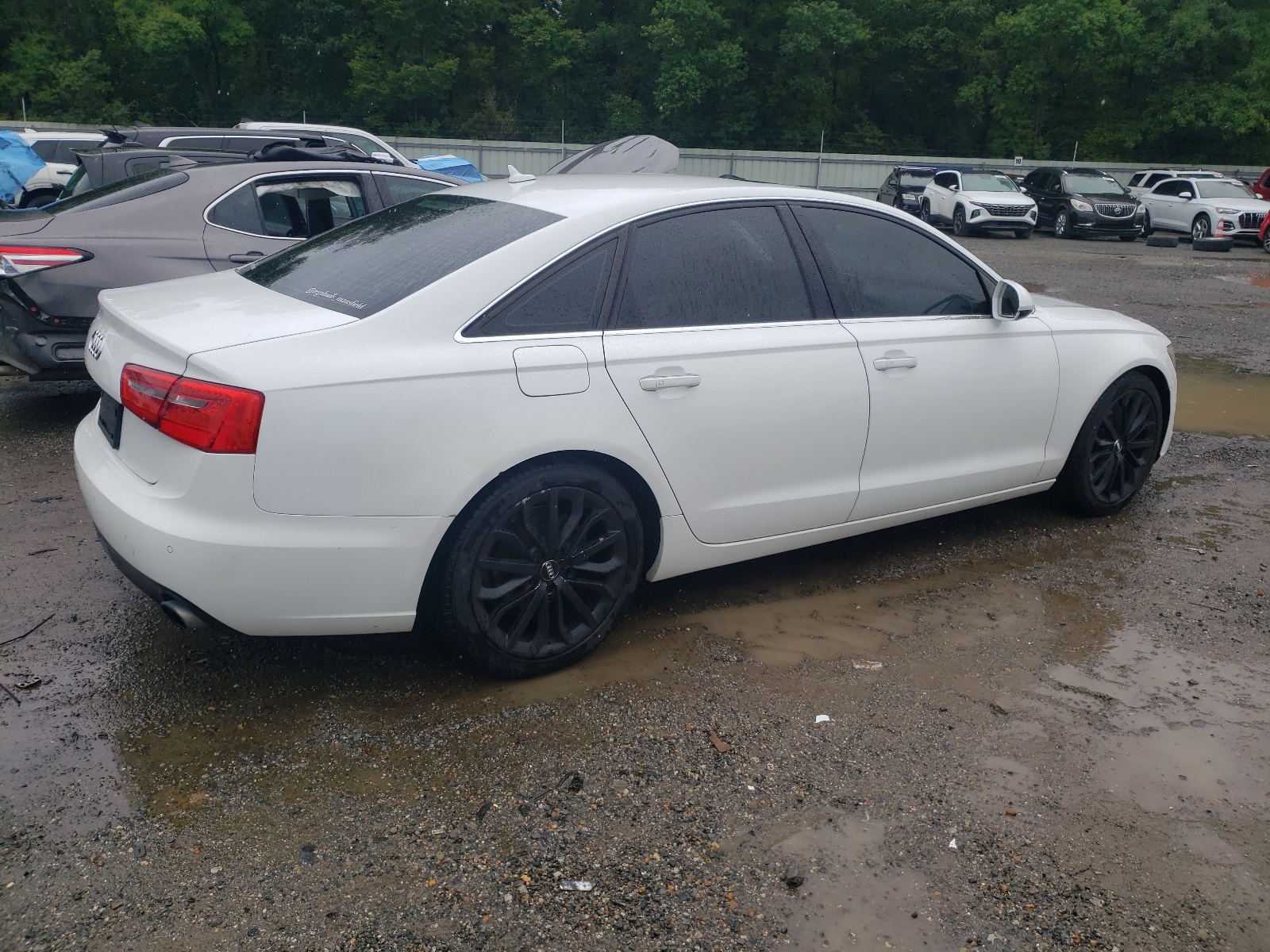 2013 Audi A6 Premium Plus vin: WAUGFAFC2DN041143