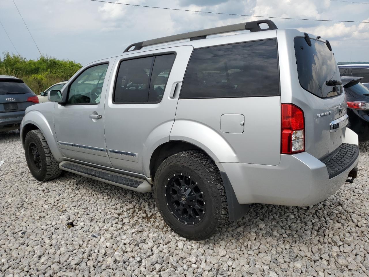 2011 Nissan Pathfinder S VIN: 5N1AR1NB5BC605672 Lot: 63785424