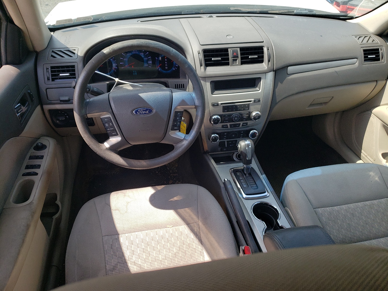 3FAHP0HG2BR161555 2011 Ford Fusion Se