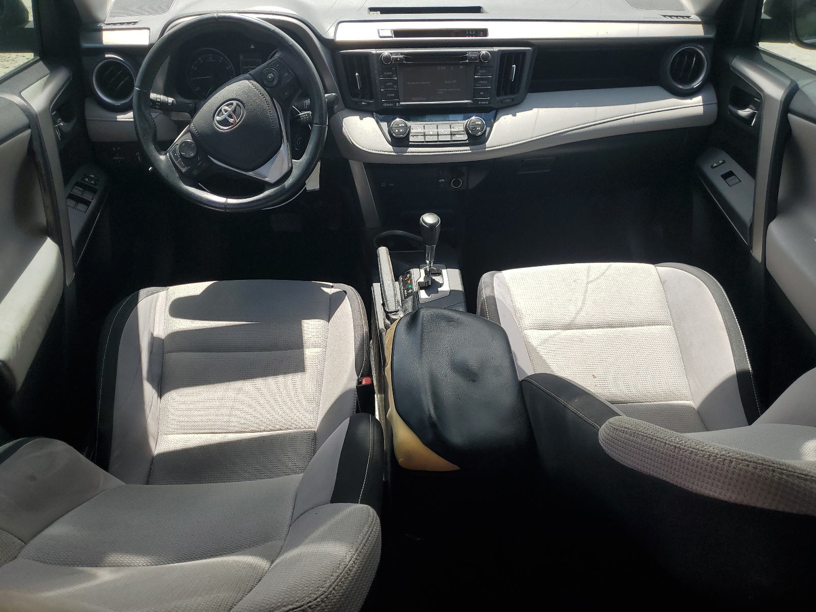 2T3WFREV6HW313496 2017 Toyota Rav4 Xle