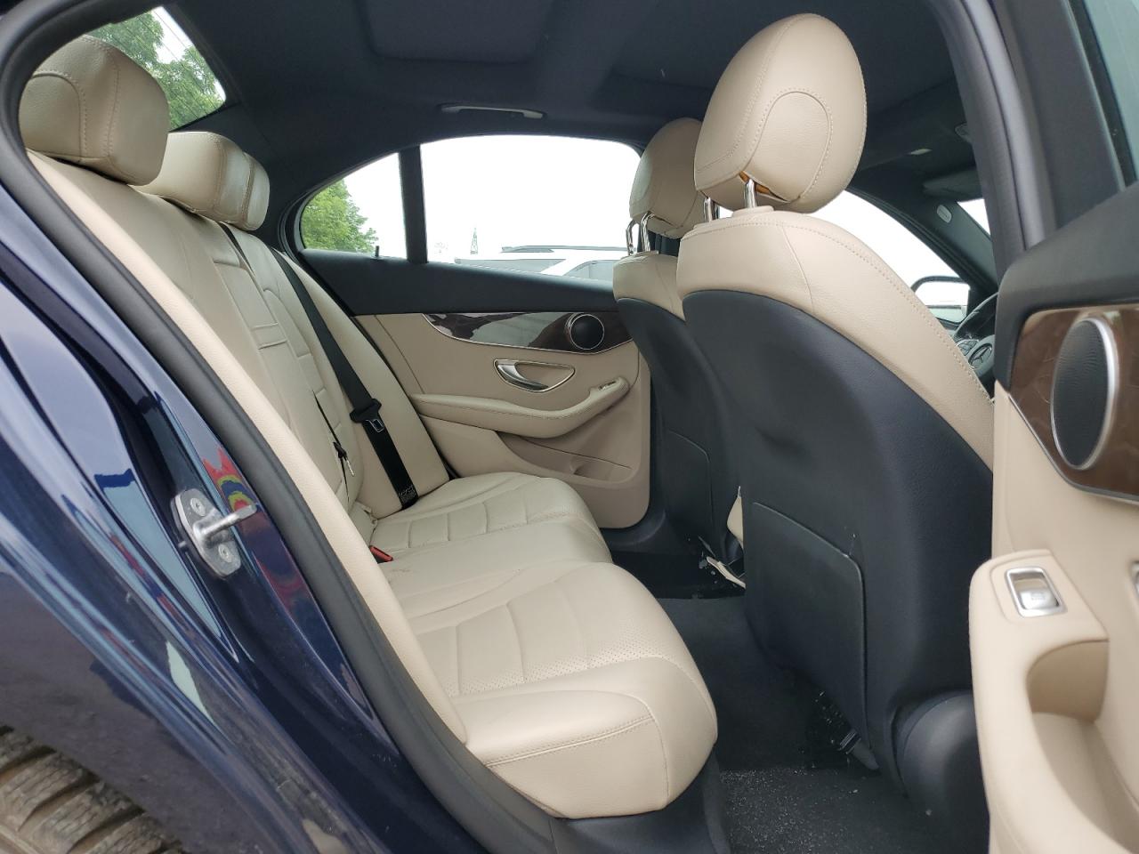 2017 Mercedes-Benz C 300 4Matic VIN: 55SWF4KB4HU193442 Lot: 59138104