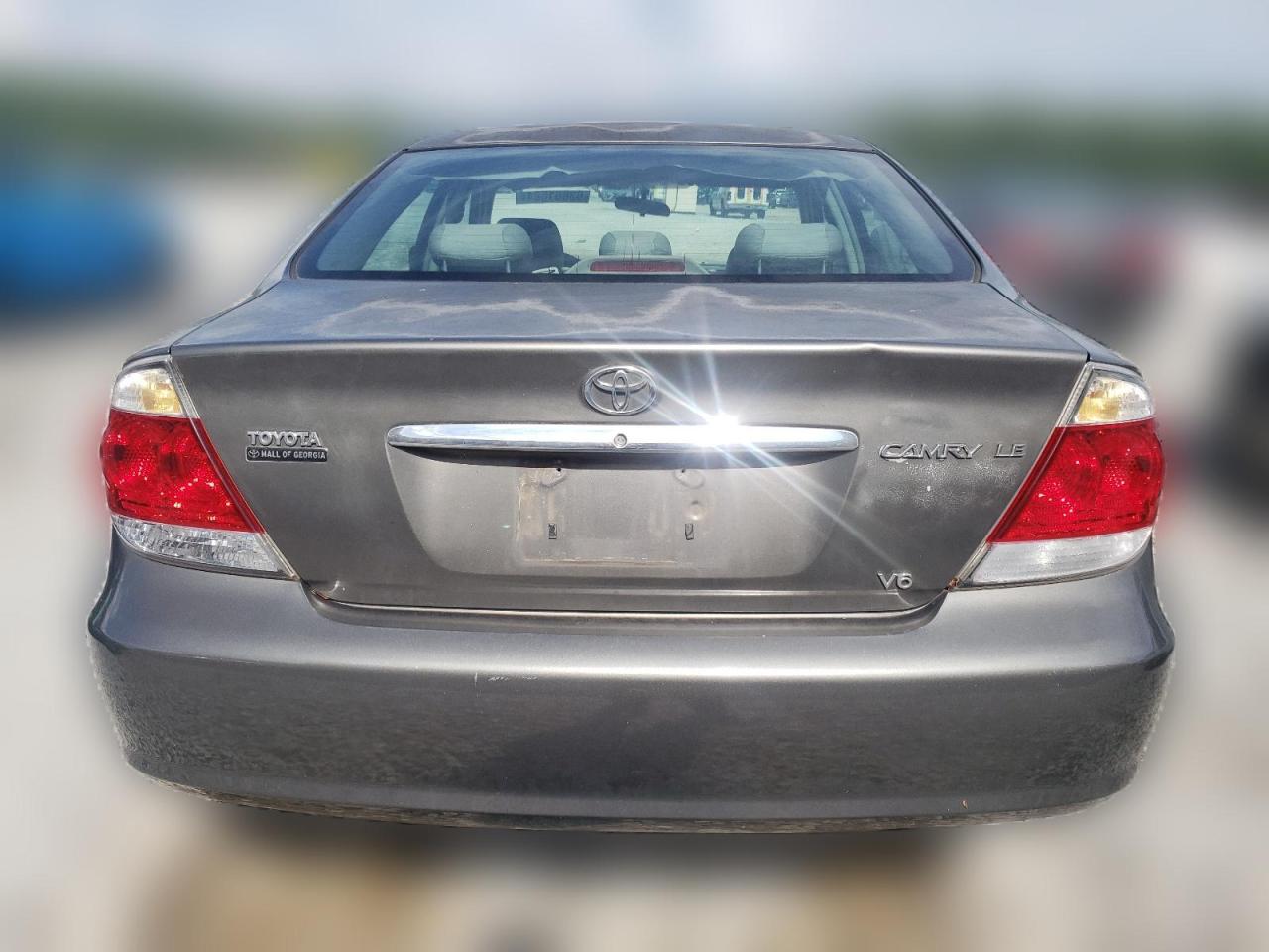 2005 Toyota Camry Le VIN: 4T1BF32K35U595588 Lot: 63861684