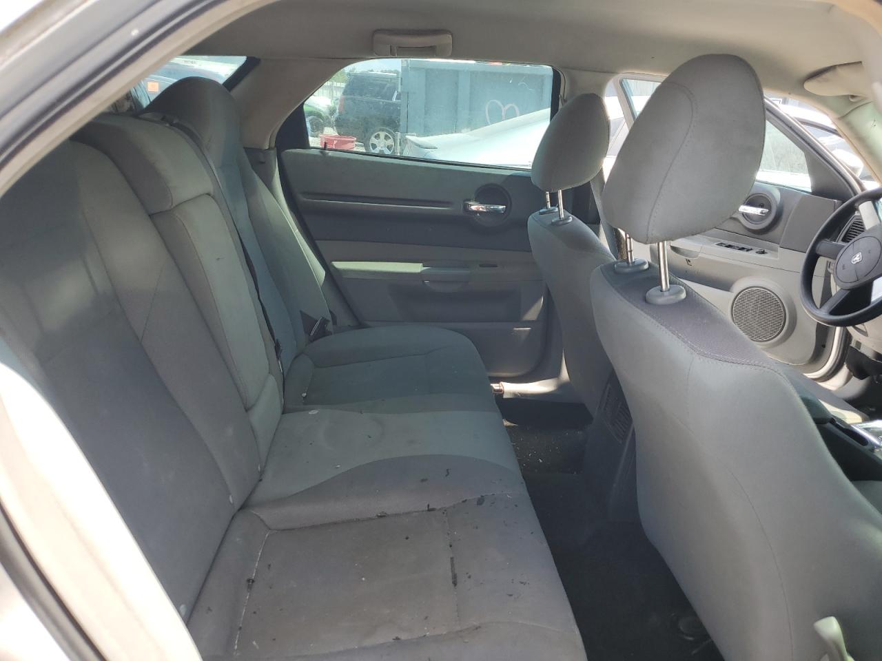 2005 Dodge Magnum Se VIN: 2D4FV48T35H629002 Lot: 62950354