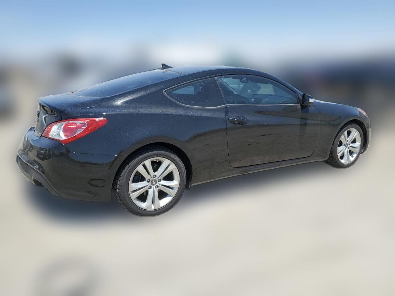 2010 Hyundai Genesis Coupe 3.8L VIN: KMHHU6KH7AU010561 Lot: 63318354