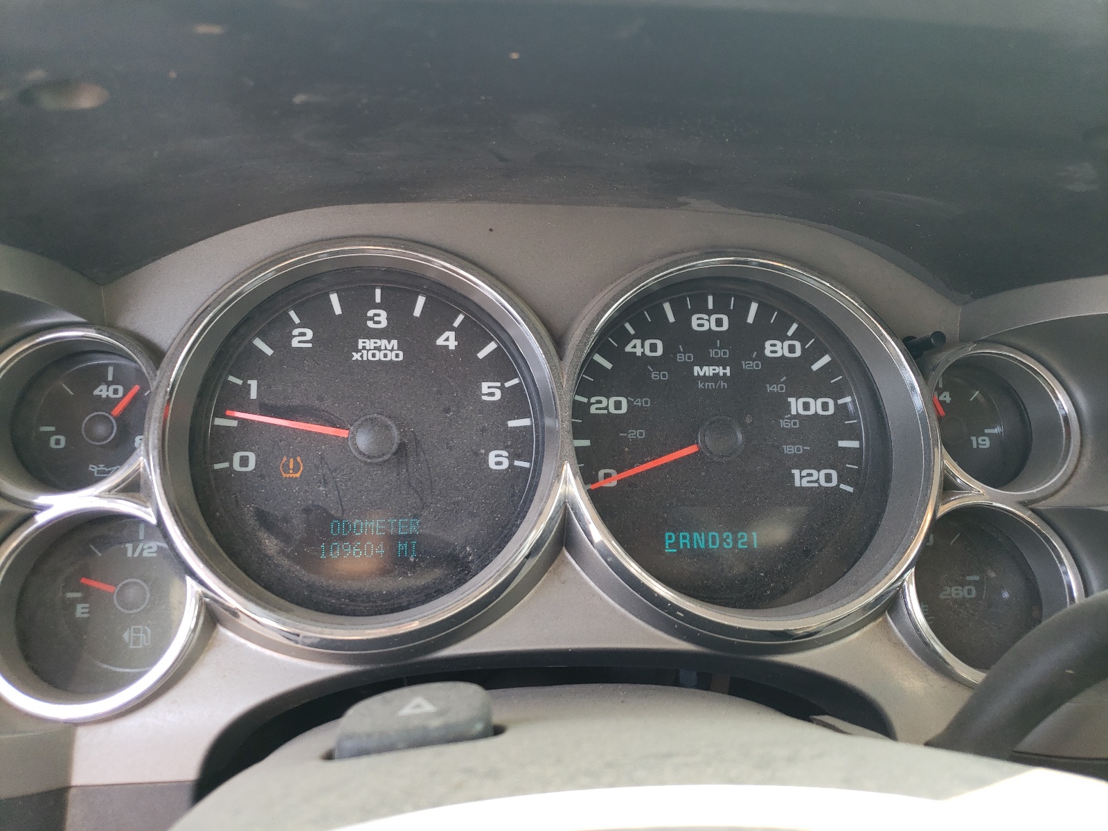 2GCEK133881323935 2008 Chevrolet Silverado K1500