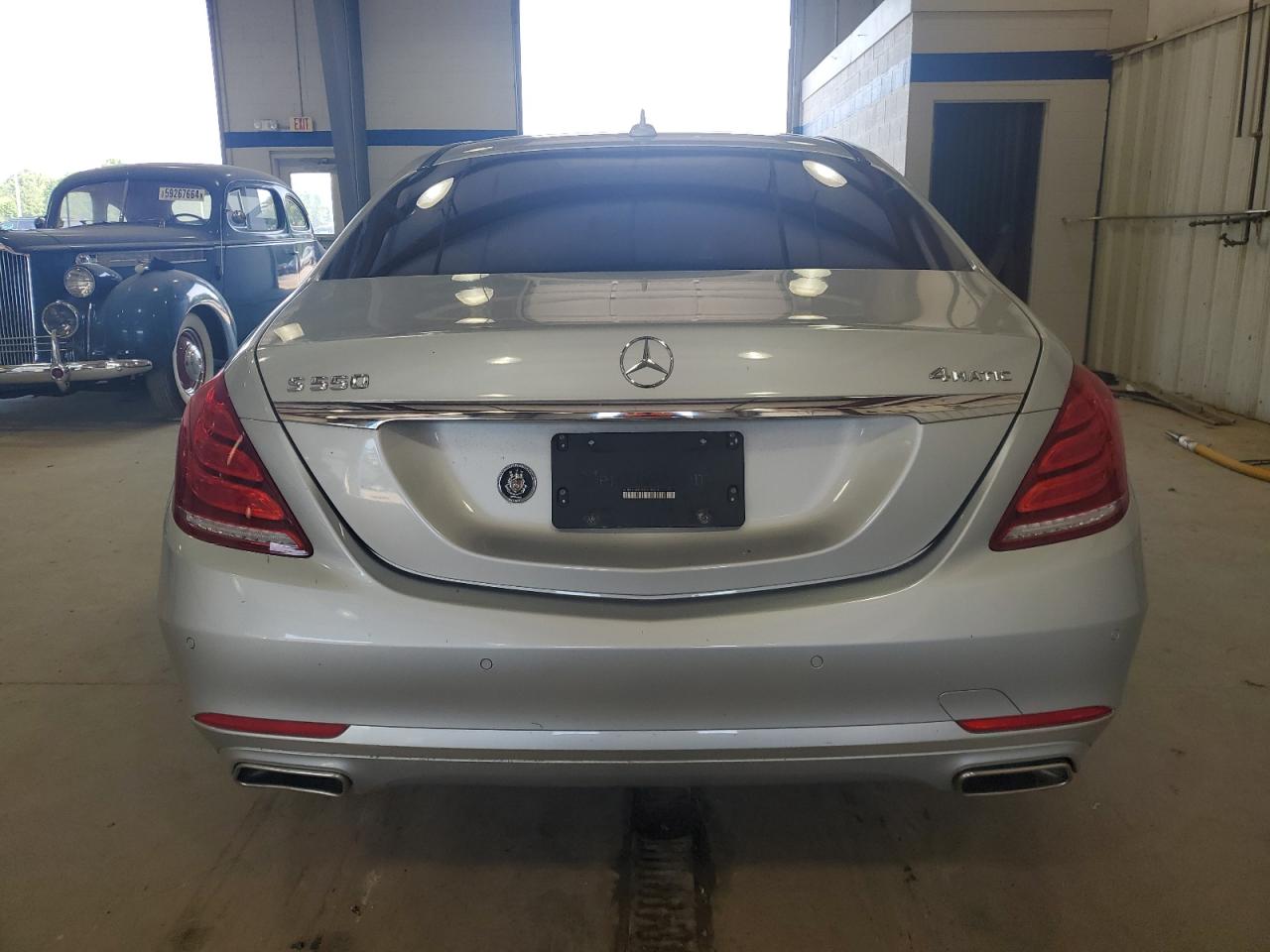 2016 Mercedes-Benz S 550 4Matic VIN: WDDUG8FB7GA268414 Lot: 63220594