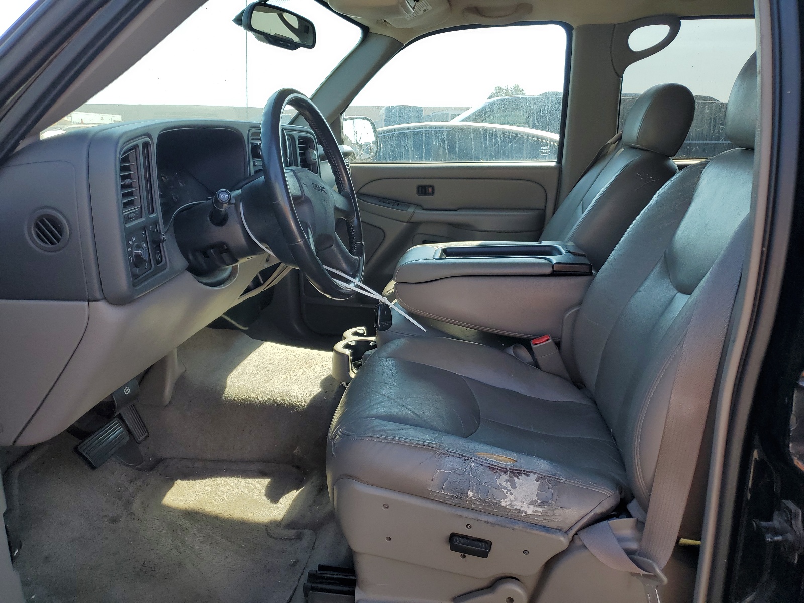 1GKEC13V94J147738 2004 GMC Yukon