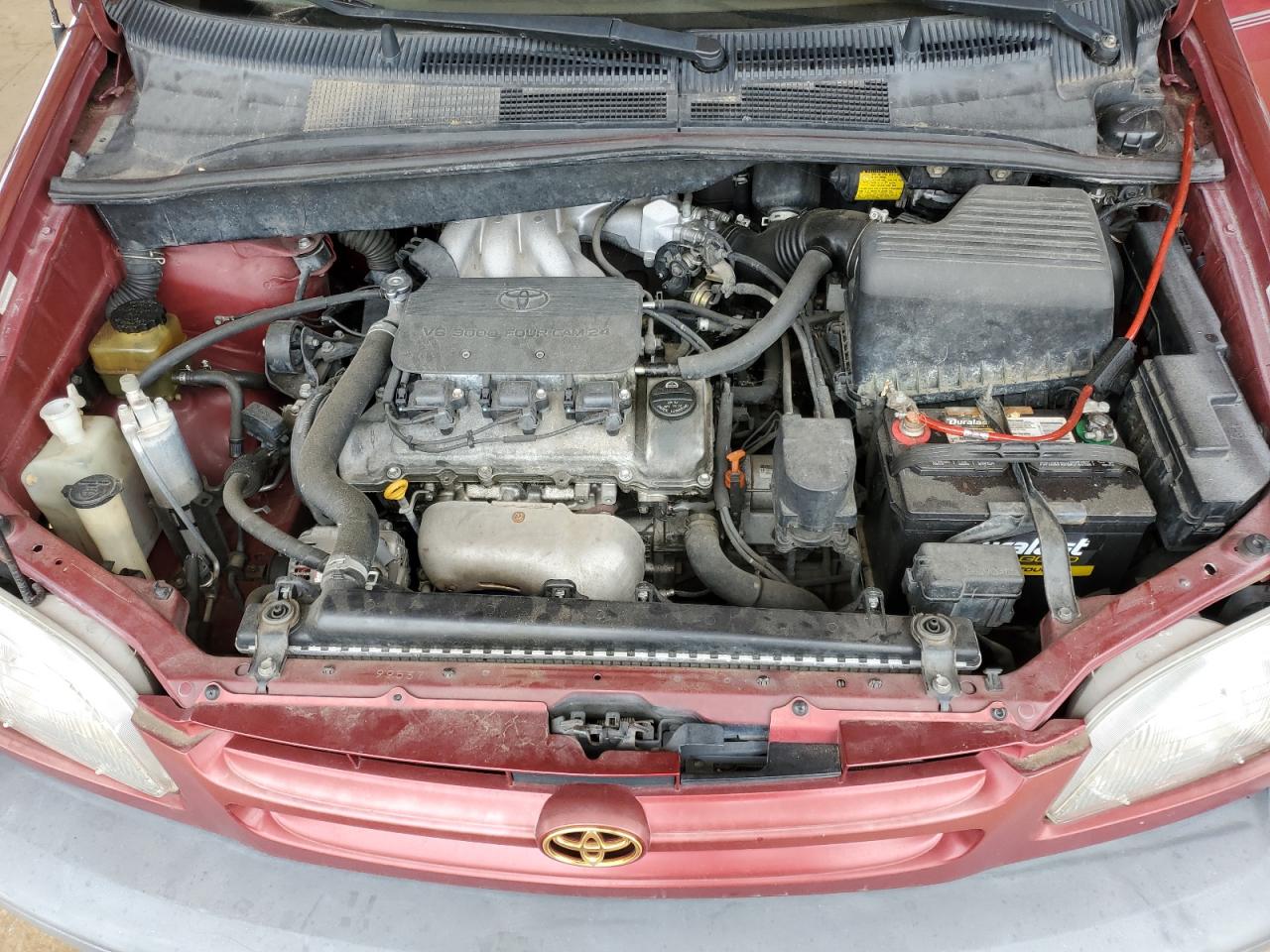 2000 Toyota Sienna Le VIN: 4T3ZF13C2YU179425 Lot: 63922504