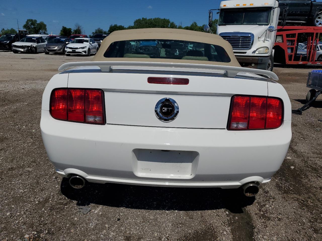 2006 Ford Mustang Gt VIN: 1ZVHT85H065125872 Lot: 61927254