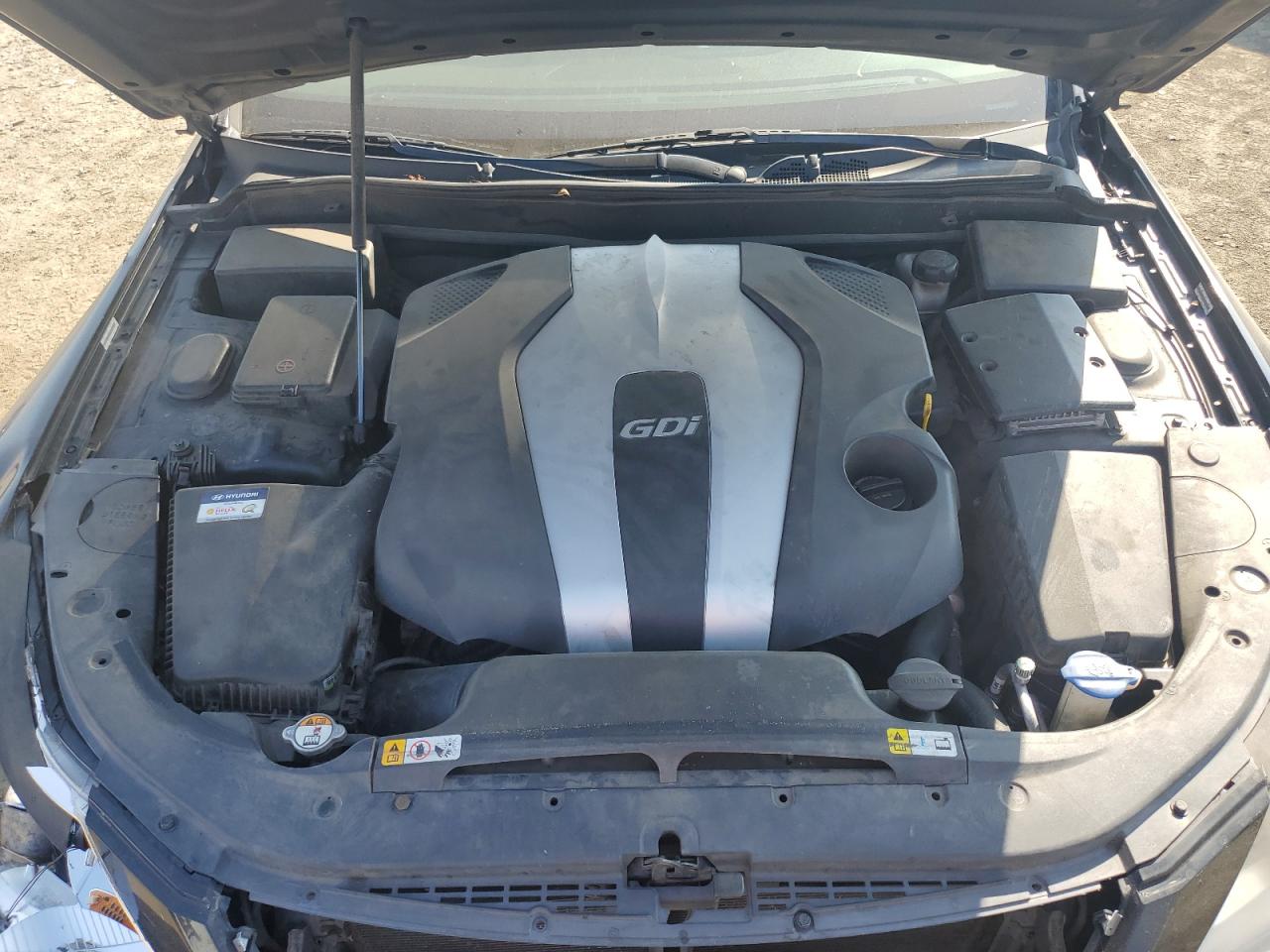 2014 Hyundai Genesis 3.8L VIN: KMHGC4DD2EU260261 Lot: 68700505