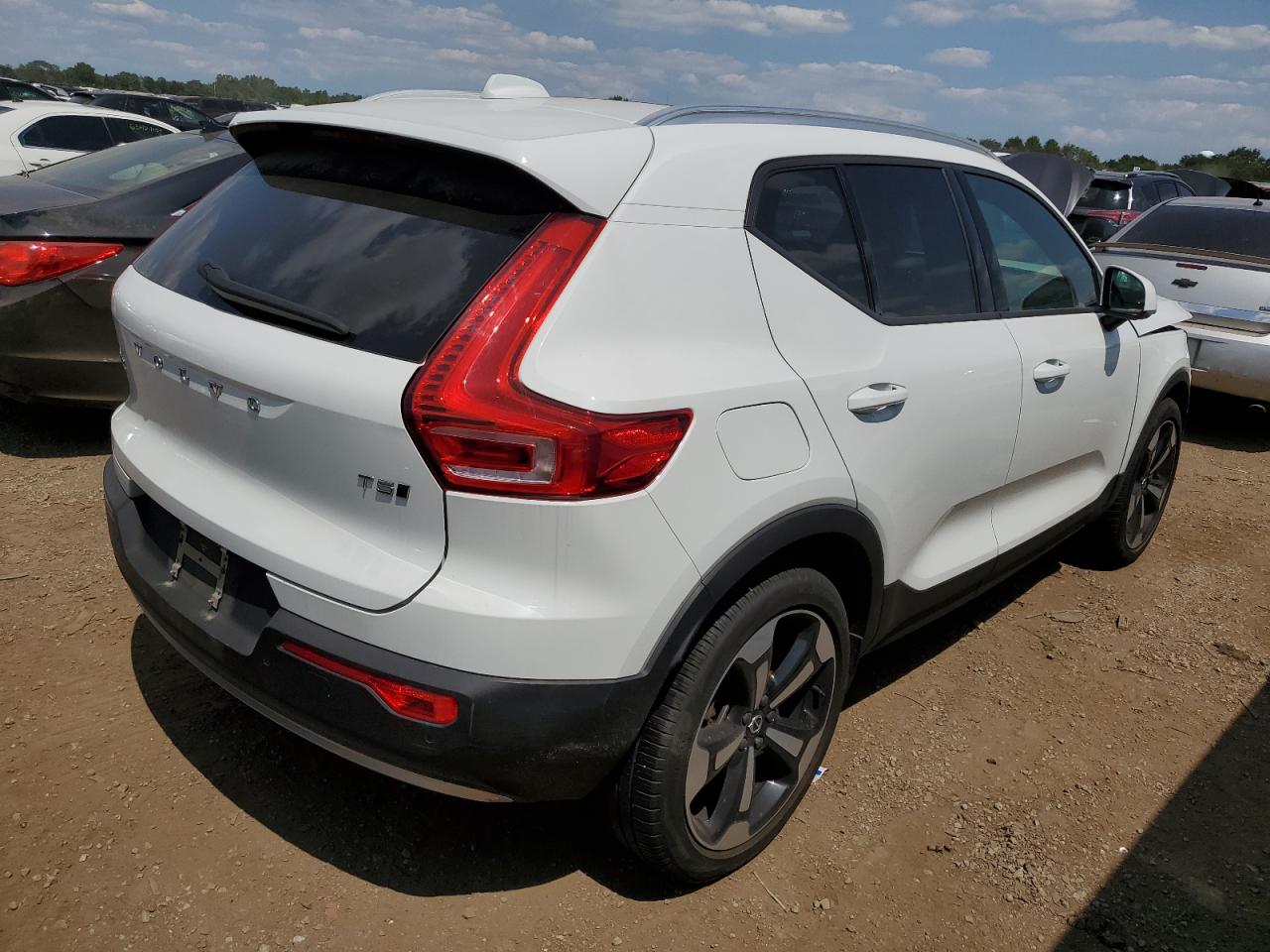 2020 Volvo Xc40 T5 Momentum VIN: YV4162UK1L2275215 Lot: 63594304