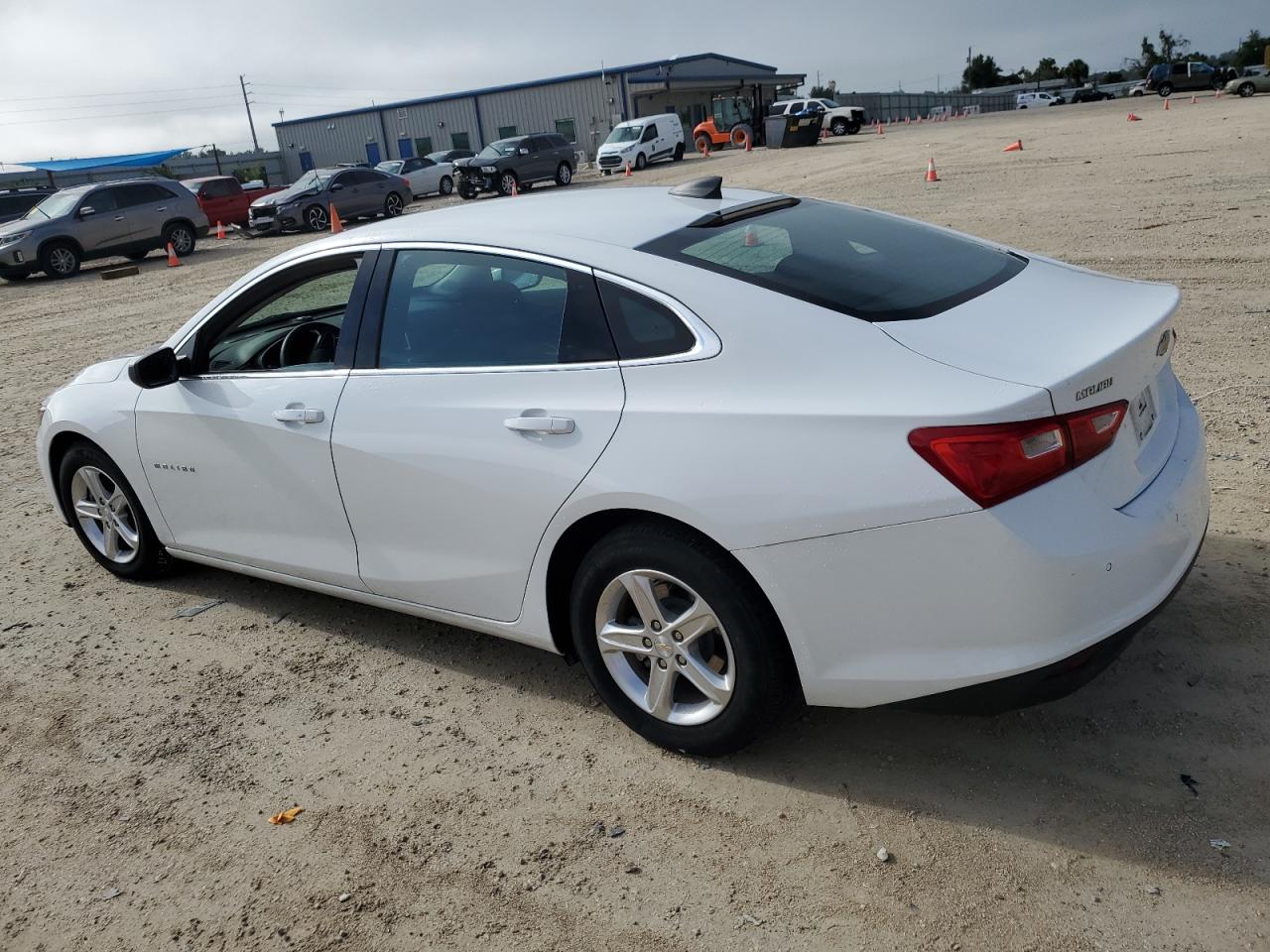 1G1ZC5STXNF175923 2022 CHEVROLET MALIBU - Image 2