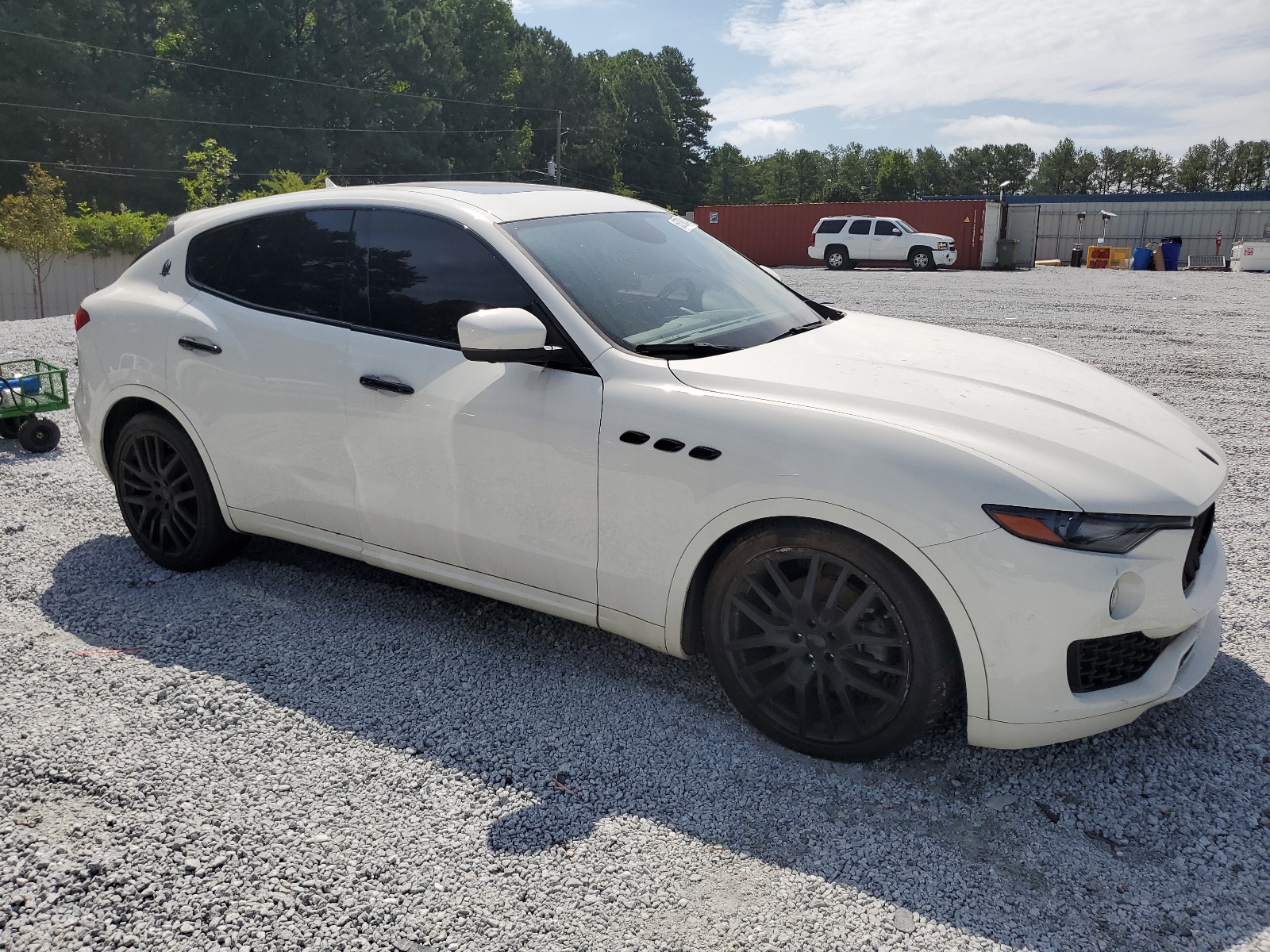 2017 Maserati Levante vin: ZN661XUA9HX231404