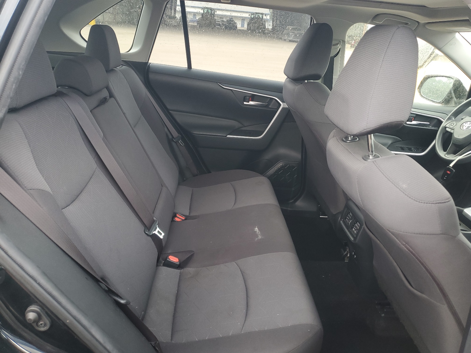 JTMW1RFVXKD011176 2019 Toyota Rav4 Xle