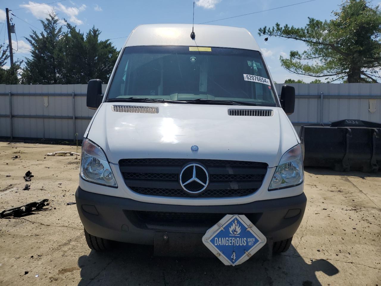 2011 Mercedes-Benz Sprinter 2500 VIN: WD3PE8CB6B5572167 Lot: 62076654