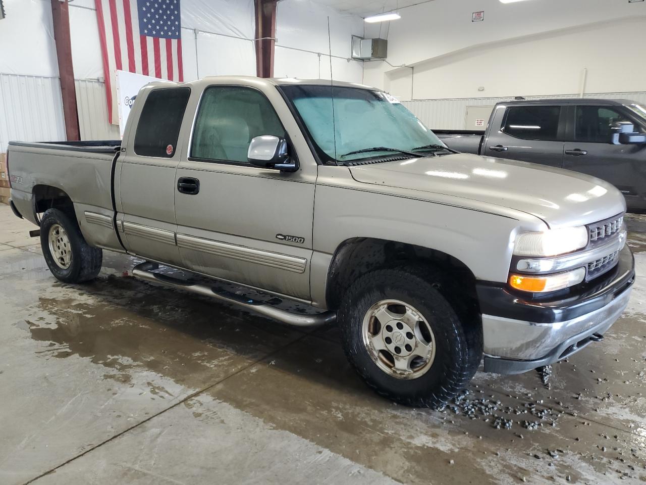 2002 Chevrolet Silverado - Image 4