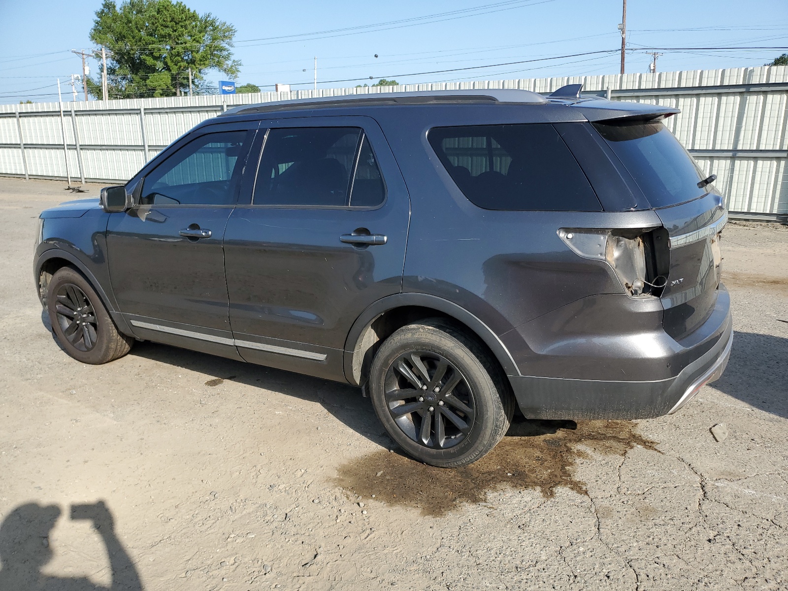 2016 Ford Explorer Xlt vin: 1FM5K7DH9GGB35385