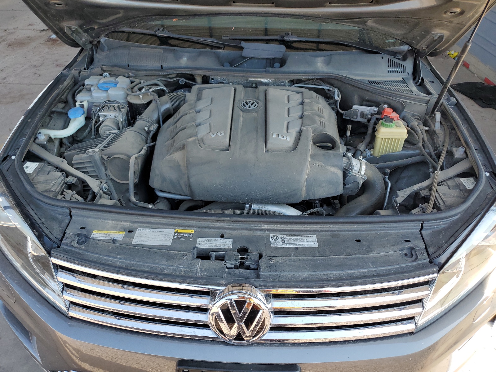 WVGEP9BP9GD001307 2016 Volkswagen Touareg Tdi