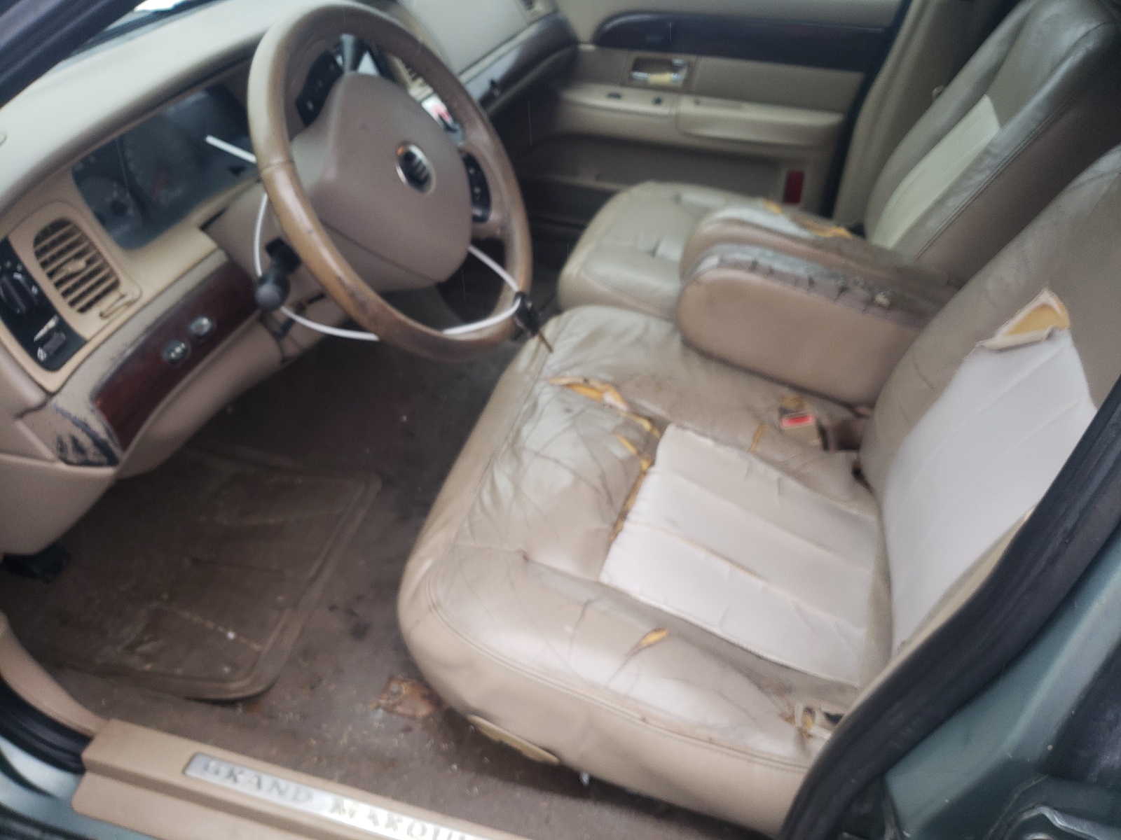 2MEFM75W15X635269 2005 Mercury Grand Marquis Ls