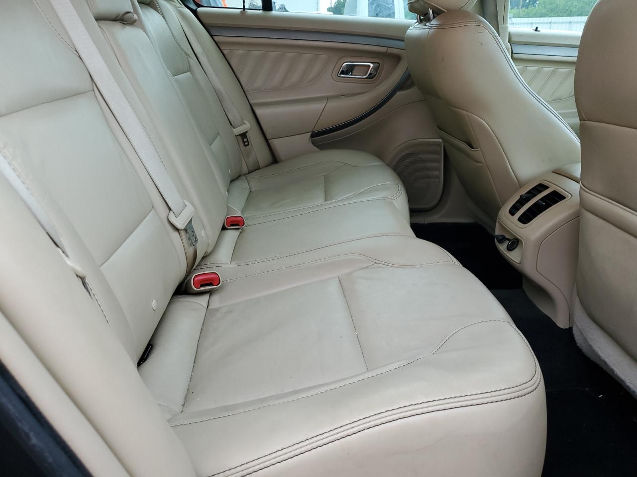 2015 Ford Taurus Sel VIN: 1FAHP2E8XFG181221 Lot: 62445494