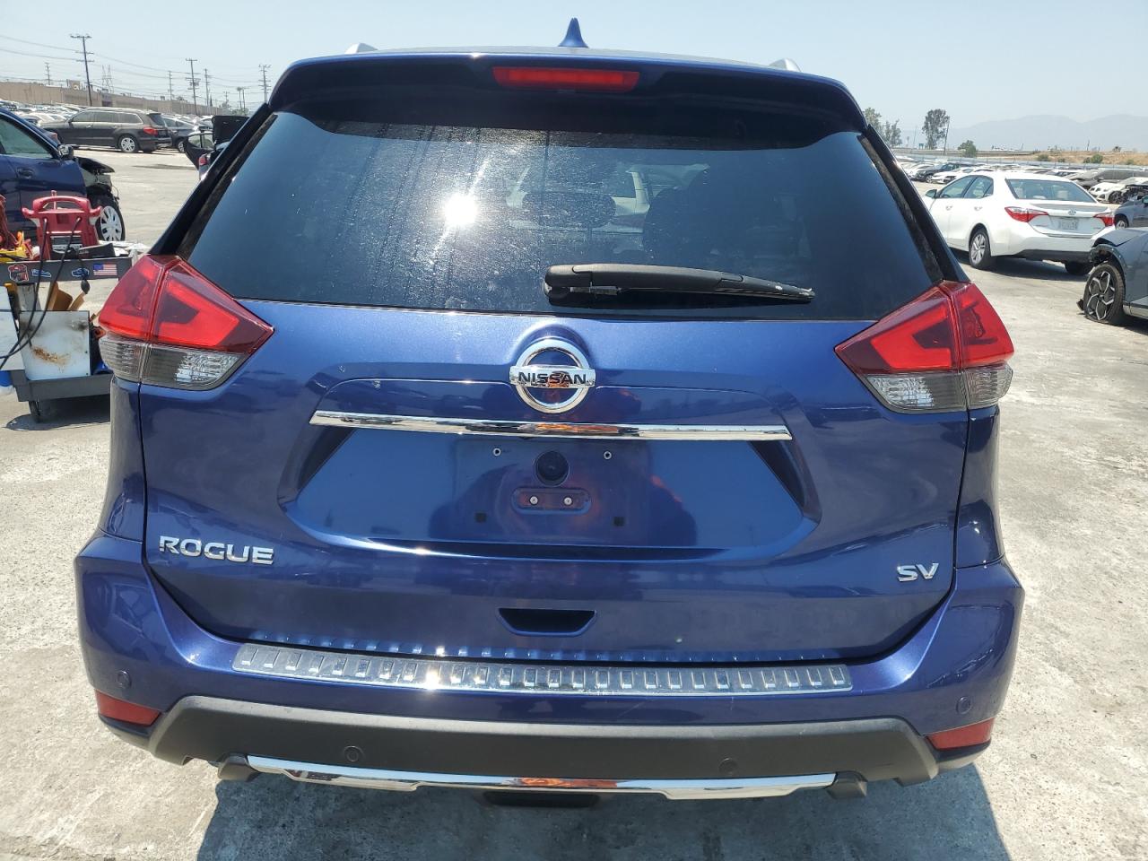 2019 Nissan Rogue S VIN: JN8AT2MT2KW266555 Lot: 62545584