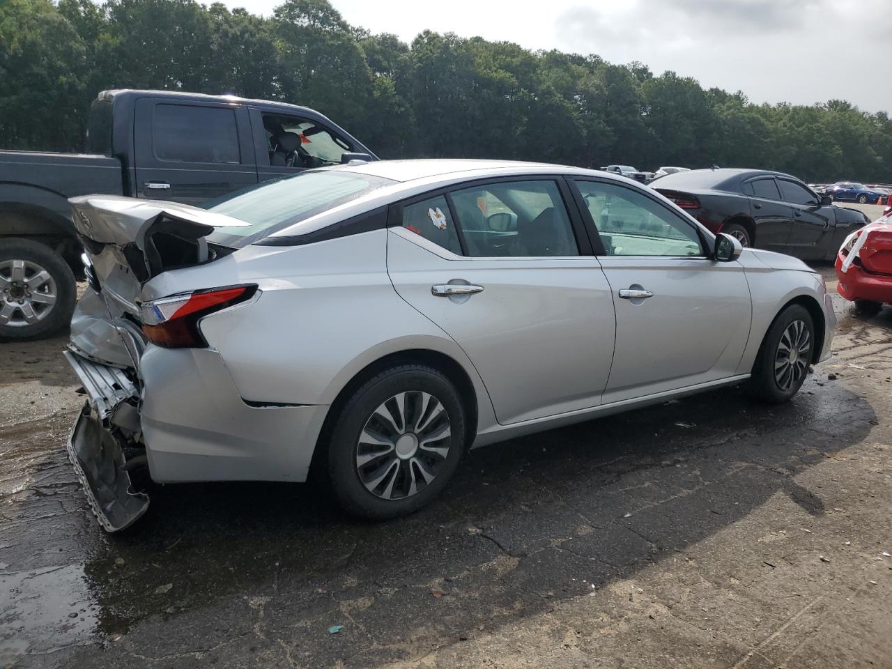 1N4BL4BV6LC215388 Nissan Altima S 3