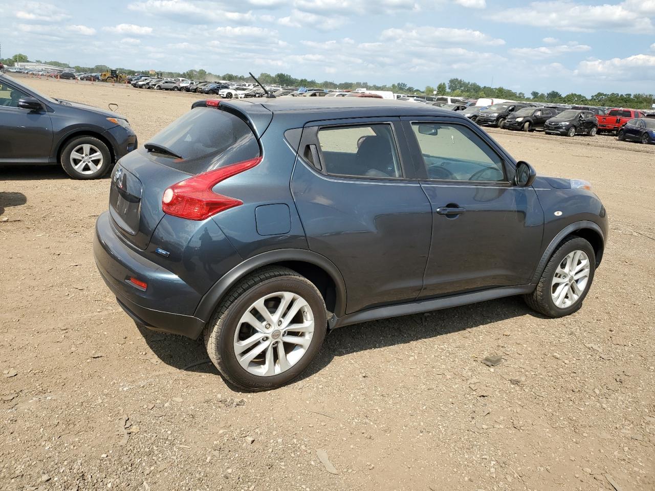 2013 Nissan Juke S VIN: JN8AF5MR5DT205833 Lot: 63908064