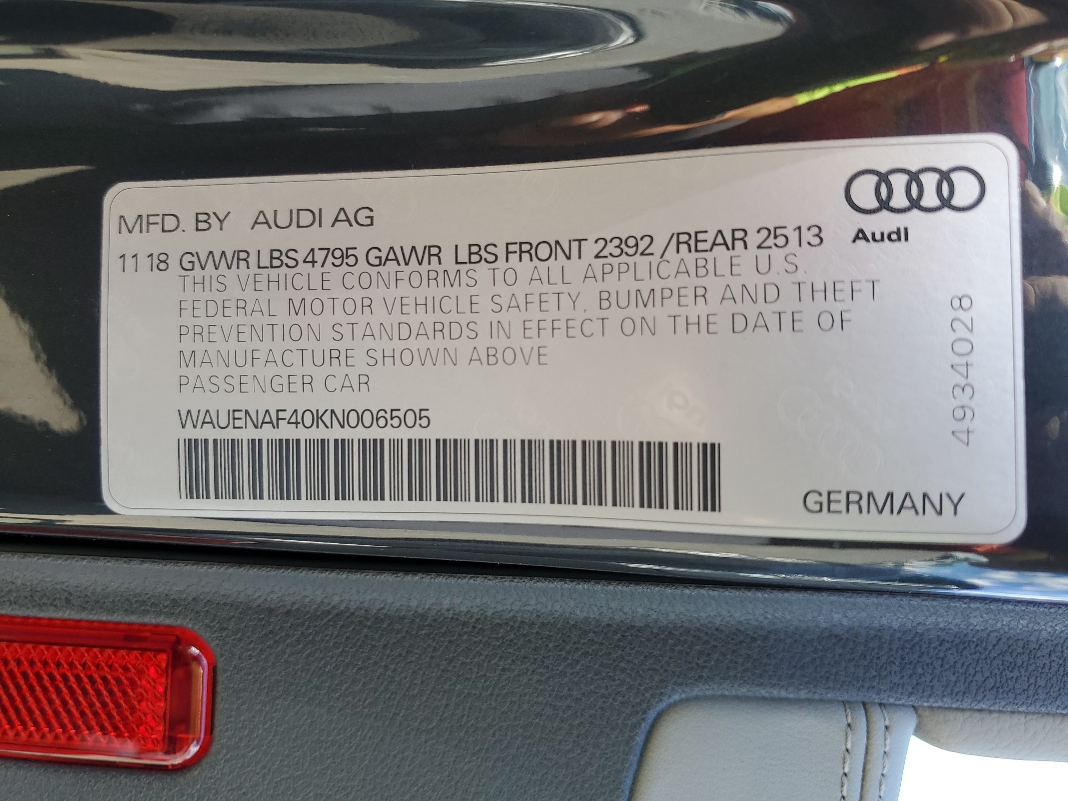 WAUENAF40KN006505 2019 Audi A4 Premium Plus